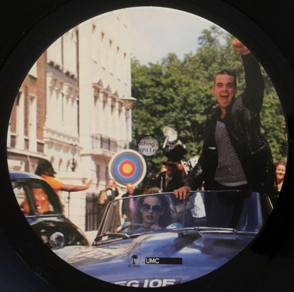 Robbie Williams &ndash; Life Thru A Lens - фото 5