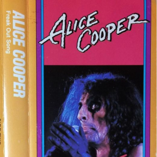 Alice Cooper – Freak Out Song