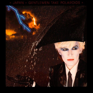 Japan – Gentlemen Take Polaroids