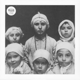 Woodkid / Nils Frahm With Robert De Niro – Ellis