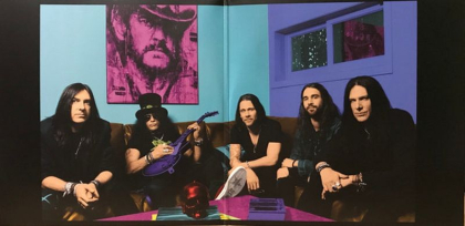 Slash Featuring Myles Kennedy & The Conspirators – Living The Dream - фото 2 Slash Featuring Myles Kennedy & The Conspirators – Living The Dream - фото 2