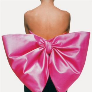 Yves Saint Laurent: Icons of Fashion Design & Photography Yves Saint Laurent: Icons of Fashion Design & Photography
