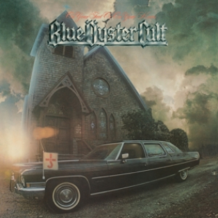 Blue Oyster Cult – On Your Feet or On Your Knees