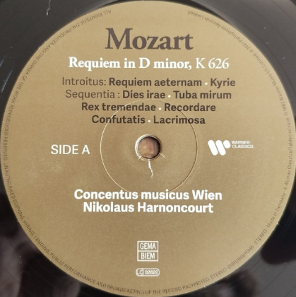 Wolfgang Amadeus Mozart , Rachel Yakar , Ortrun Wenkel , Kurt Equiluz , Robert Holl , Konzertvereinigung Wiener Staatsopernchor , Concentus Musicus Wien , Nikolaus Harnoncourt –Requiem - фото 3 Wolfgang Amadeus Mozart , Rachel Yakar , Ortrun Wenkel , Kurt Equiluz , Robert Holl , Konzertvereinigung Wiener Staatsopernchor , Concentus Musicus Wien , Nikolaus Harnoncourt –Requiem - фото 3