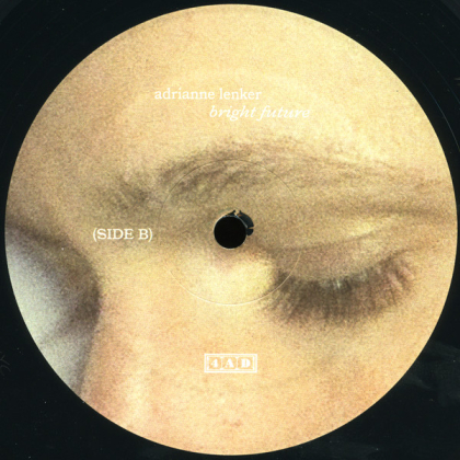 Adrianne Lenker – Bright Future - фото 8 Adrianne Lenker – Bright Future - фото 8