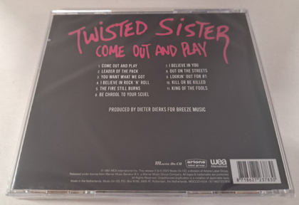 Twisted Sister &ndash; Come Out And Play - фото 2