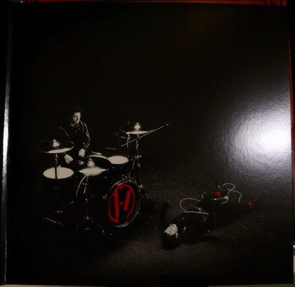 Twenty One Pilots – Breach - фото 2 Twenty One Pilots – Breach - фото 2