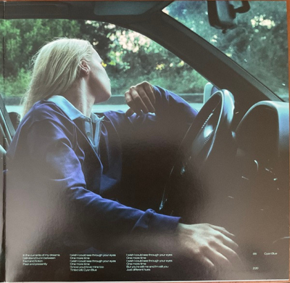 Charlotte Day Wilson &ndash; Cyan Blue - фото 4